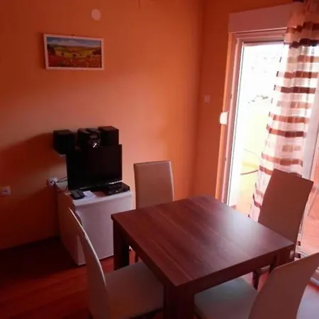 Apartment St Rialto - One Bedroom With Balcony And Sea View *