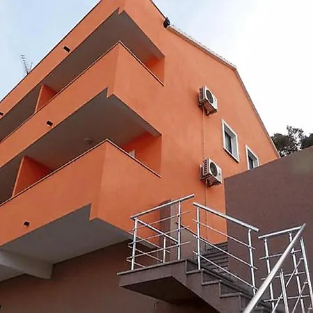St Rialto - One Bedroom With Balcony And Sea View Apartmán *