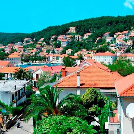 St Rialto - One Bedroom With Balcony And Sea View *